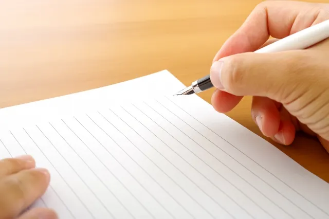 エンディングノートとは?遺言書との違い
