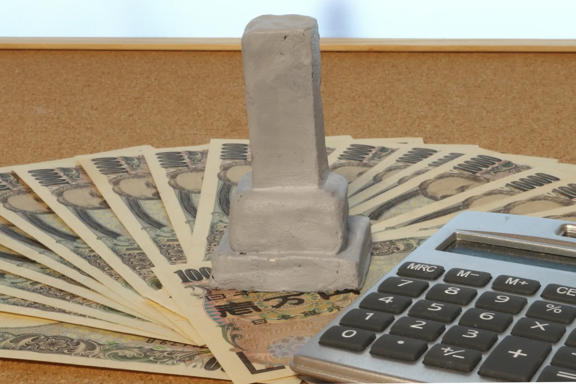 お墓にかかる年間費用はいくら？管理費・維持費・法要などの内訳と相場まとめ