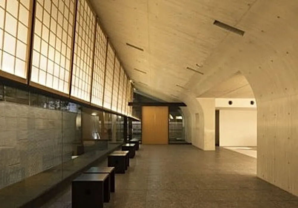 新宿 瑠璃光院 白蓮華堂 夜間