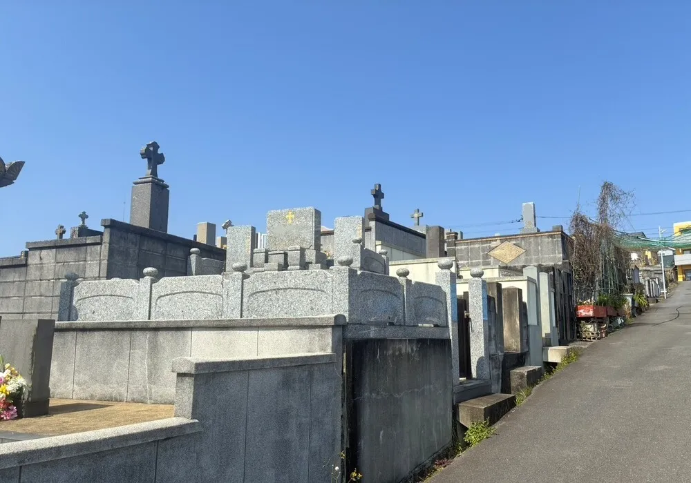 長崎市営 家野墓地 東側一般道からの外観