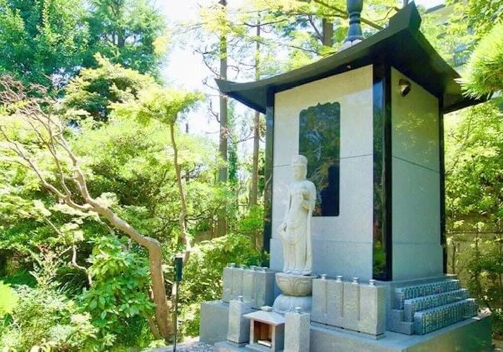 東光禅寺(横浜市金沢区) 永代供養墓「やすらぎの塔」
